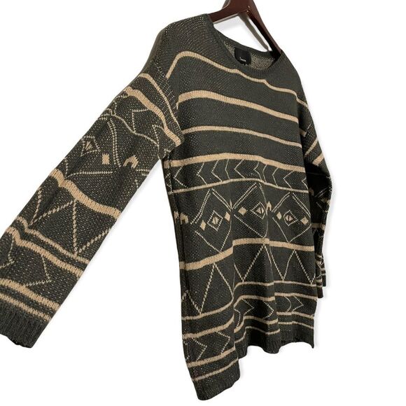 Lumiere Charcoal and Tan Cozy Pattern Sweater, Size S - Picture 4 of 8